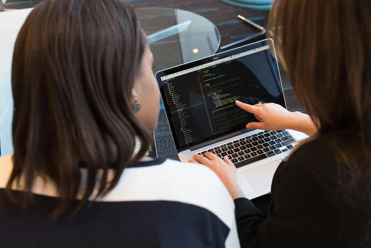 Desarrollo y Software